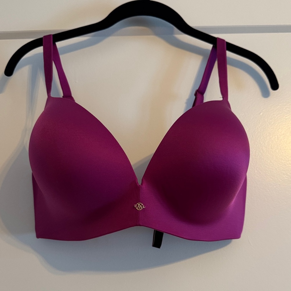 NWOT! Victoria's Secret “So Obsessed” Wireless Push-up Bra, 36DDD